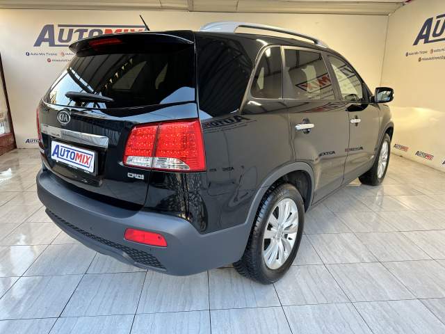 Tirane, shes xhip Kia sorento Viti 2010, 10200 Euro
