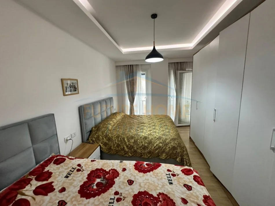 Tirane, shitet apartament 2+1+Ballkon Kati 3, 108 m² 260.000 € (Kompleksi Vind)