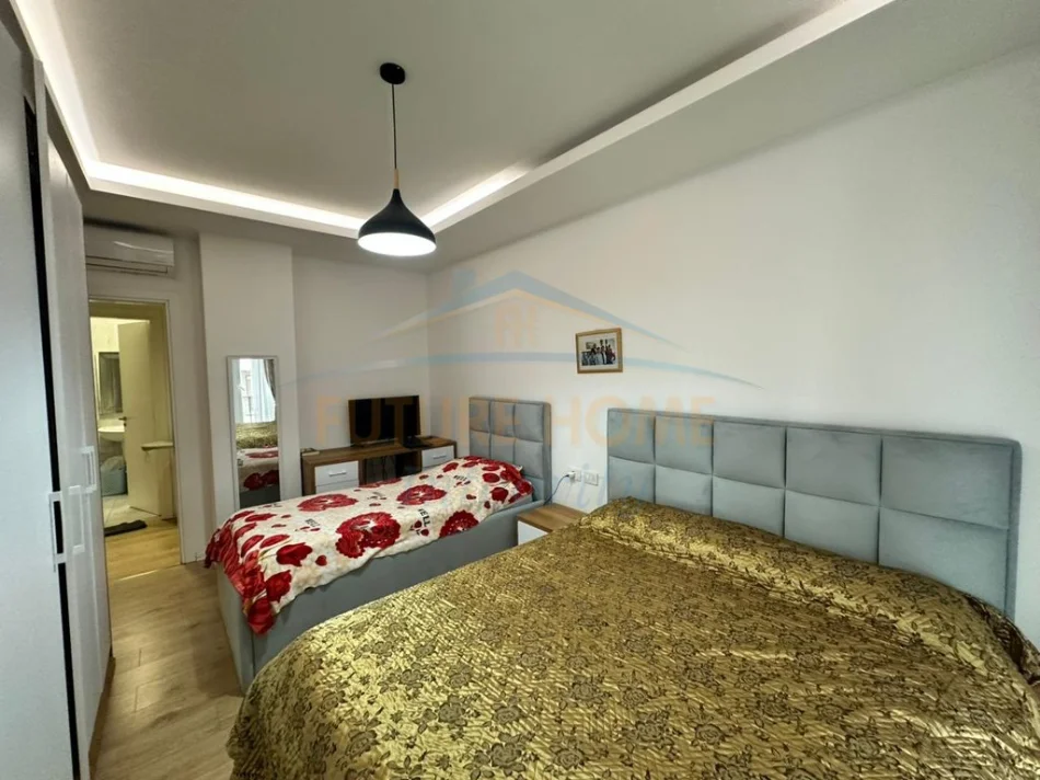 Tirane, shitet apartament 2+1+Ballkon Kati 3, 108 m² 260.000 € (Kompleksi Vind)