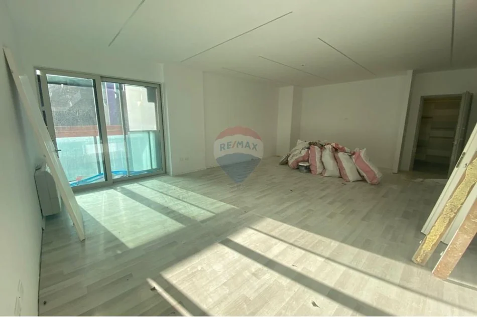 Shqiperi, shes apartament 2+1 , 145 m² 600.000 € 