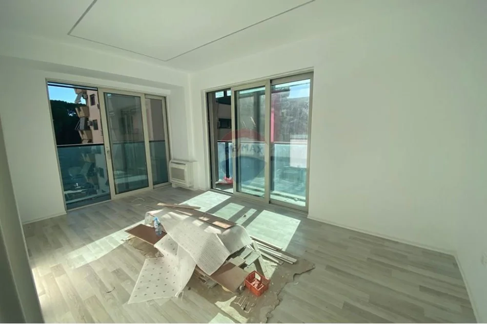 Shqiperi, shes apartament 2+1 , 145 m² 600.000 € 