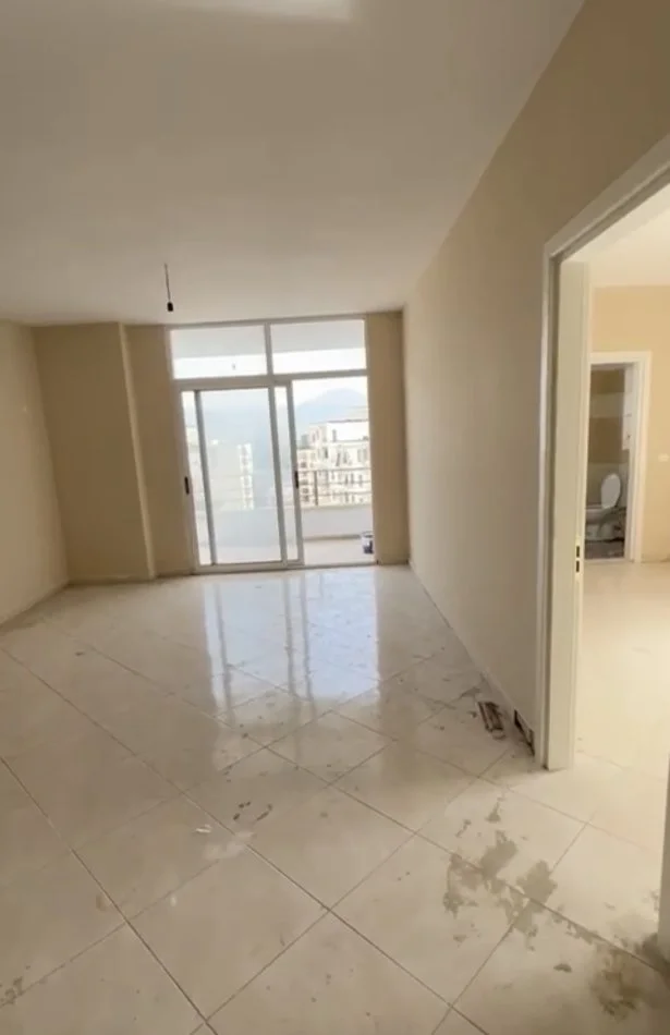 Tirane, jepet me qera apartament 2+1+Ballkon Kati 9, 35.000 € (Rruga Sokrat Miho)