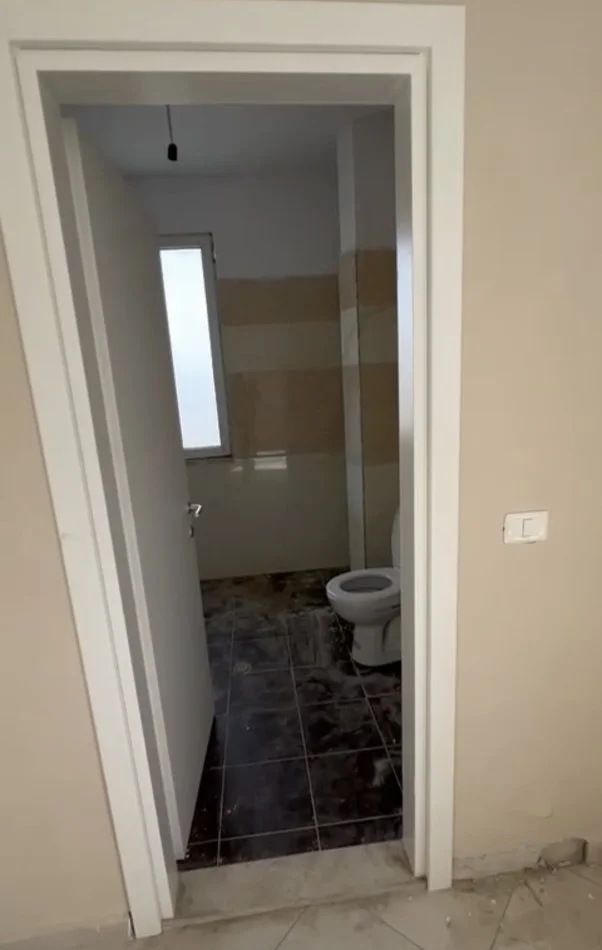 Tirane, jepet me qera apartament 2+1+Ballkon Kati 9, 35.000 € (Rruga Sokrat Miho)