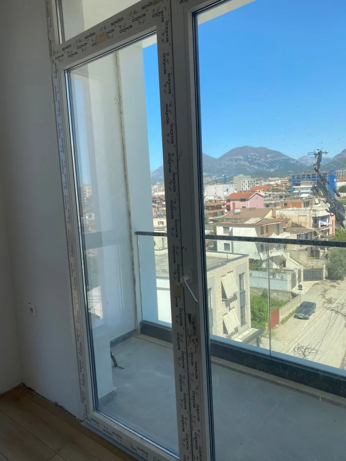 Tirane, jepet me qera ambjent biznesi Kati 4, 60 m² 600 € (Rruga Jordan Misja)