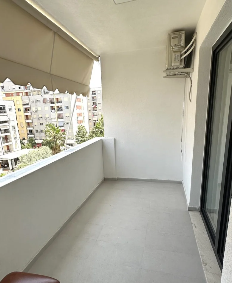 Tirane, jepet me qera apartament 1+1 Kati 4, 65 m² 450 € (Astir)