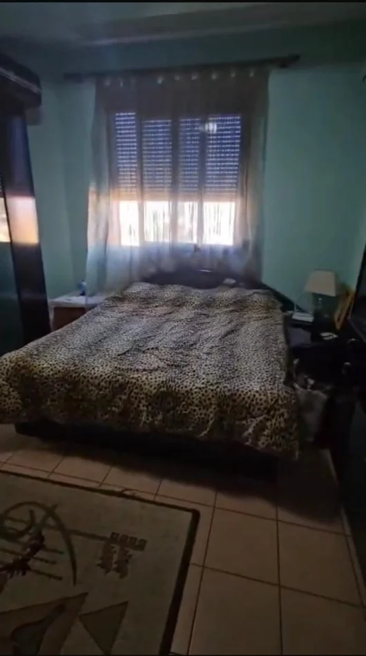 Tirane, jepet me qera apartament 2+1 Kati 5, 100 m² 600 € (Selvia)