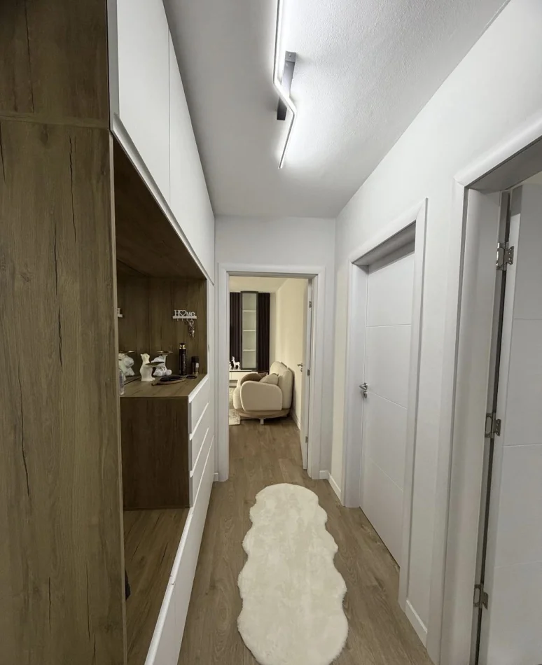 Tirane, jepet me qera apartament 2+1 Kati 3, 90 m² 850 € (Dhjetori)