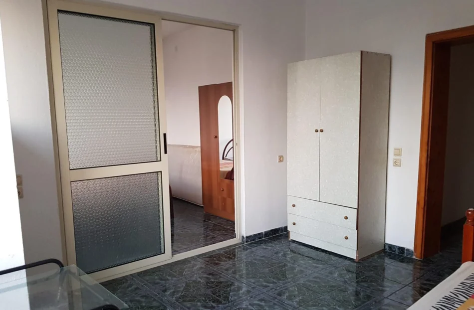 Tirane, jepet me qera apartament 2+1 Kati 2, 70 m² 450 € (Qytet Studenti)