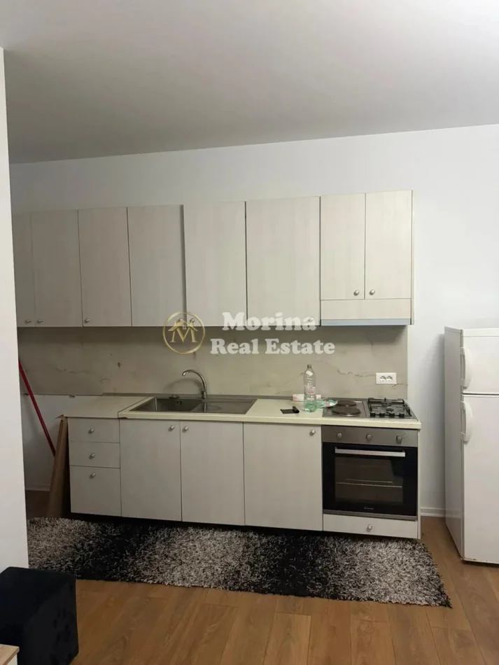 Tirane, jepet me qera apartament 1+1 Kati 1, 50 m² 350 € (Allias)