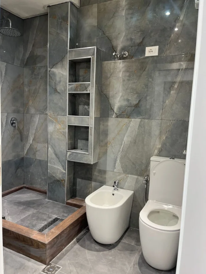 Tirane, jepet me qera apartament 2+1 Kati 1, 100 m² 550 € (Rruga 5 Maji)