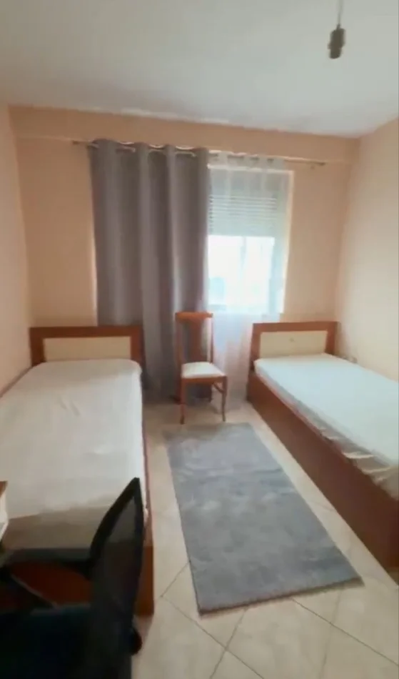 Tirane, jepet me qera apartament 2+1 Kati 9, 100 m² 500 € (Kthesa E Kamzes)