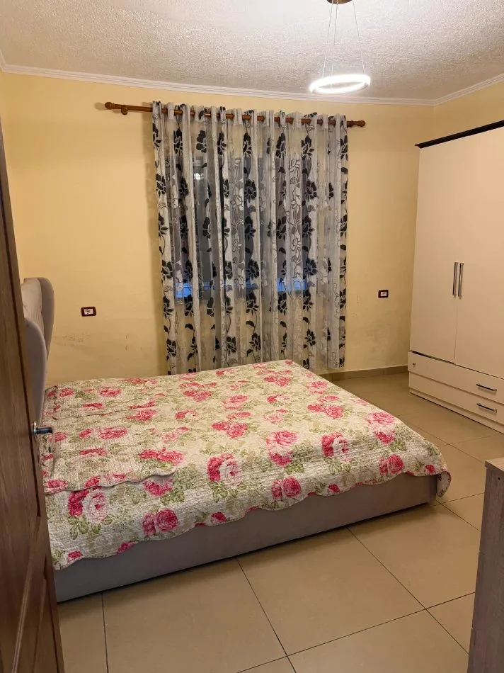 Tirane, jepet me qera apartament 2+1 Kati 1, 110 m² 500 € (Jordan Misja)