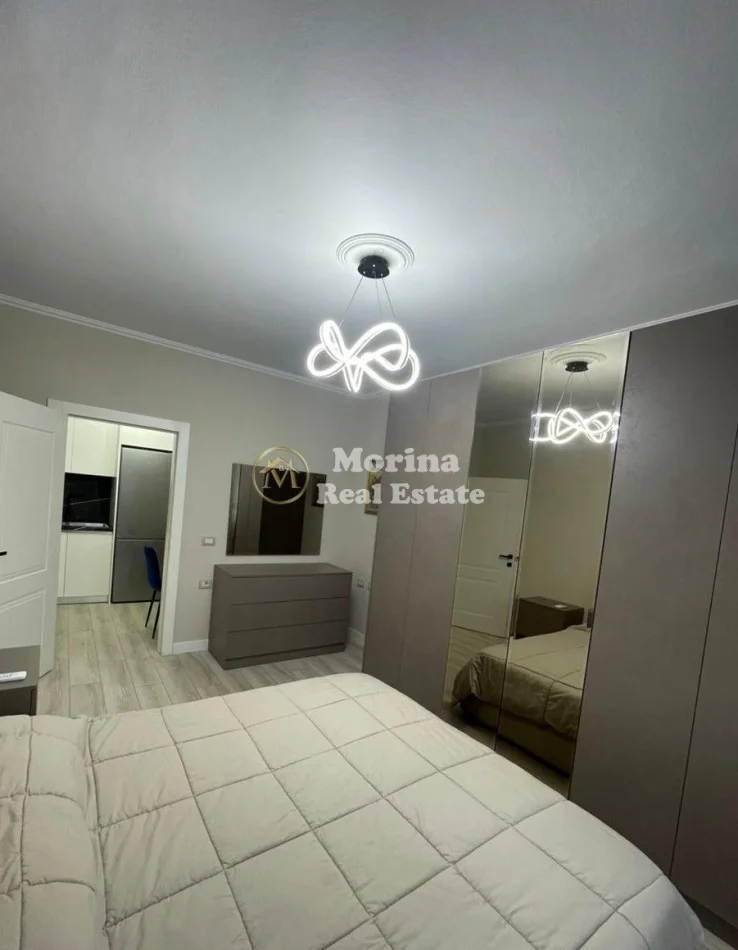 Tirane, jepet me qera apartament 1+1 Kati 4, 70 m² 800 € (Rruga e Kosovareve)