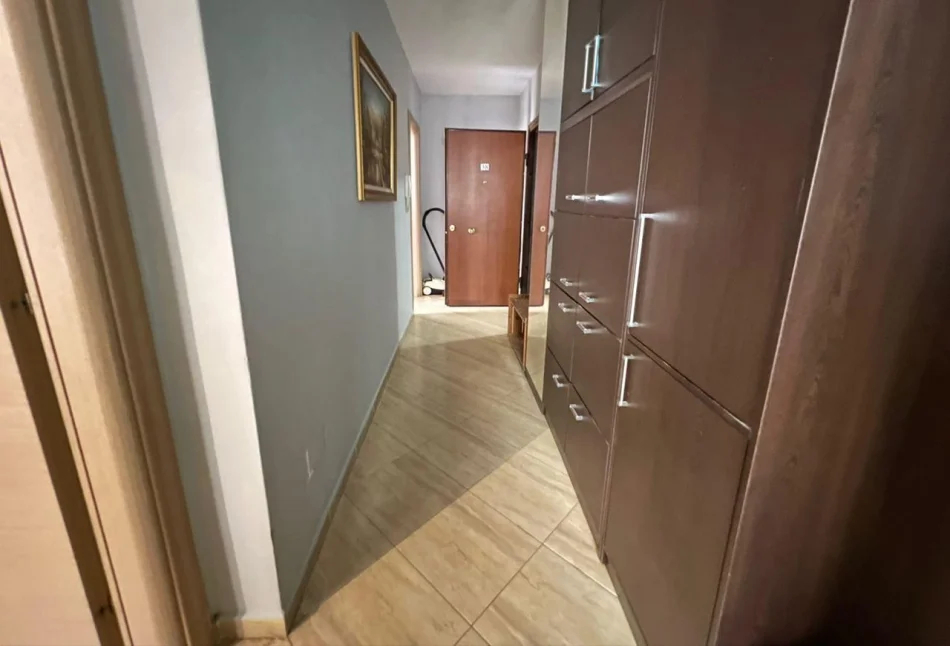 Tirane, jepet me qera apartament 1+1 Kati 5, 70 m² 520 € (Jordan Misja)