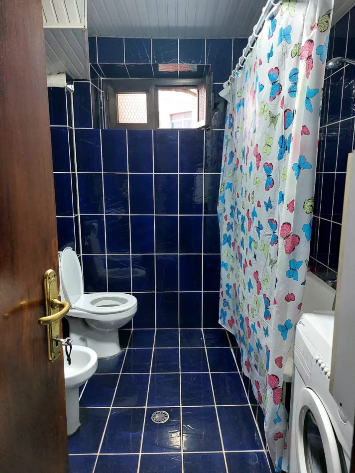 Tirane, jepet me qera apartament 1+1 Kati 3, 65 m² 500 € (Rruga e Elbasanit)