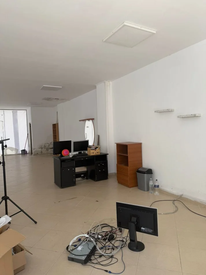 Tirane, jepet me qera ambjent biznesi Kati 0, 95 m² 500 € (Kodra e Diellit)