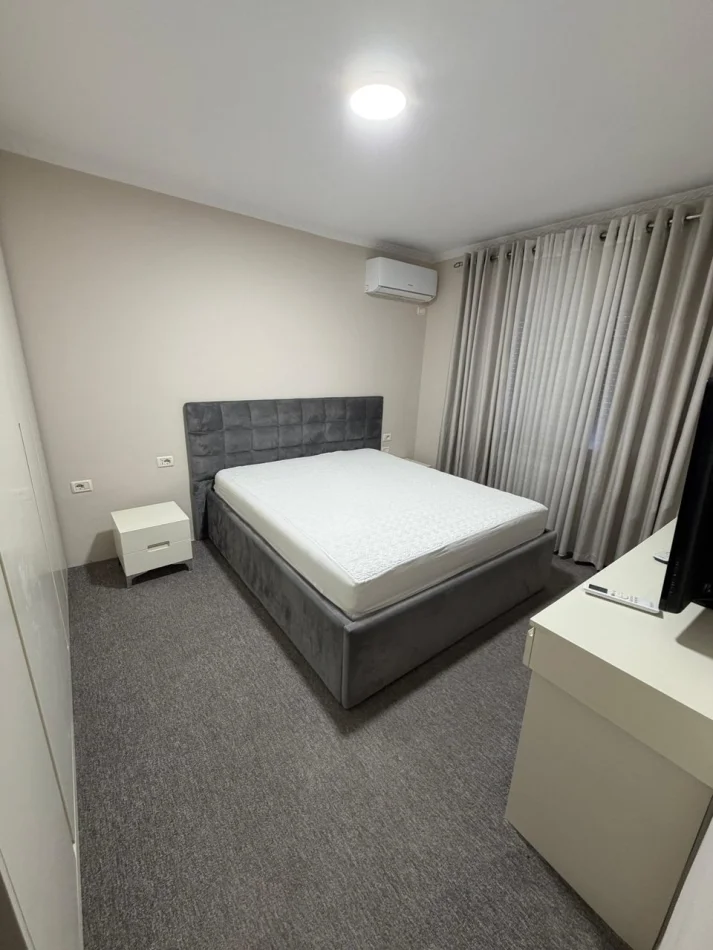 Tirane, jepet me qera apartament 2+1 Kati 2, 76 m² 500 € (Varri i Bamit)
