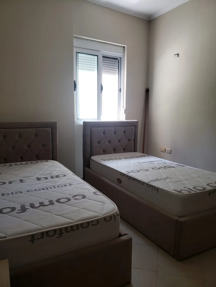 Durres, jepet me qera apartament 1+1 Kati 1, 70 m² 350 € (Golem)