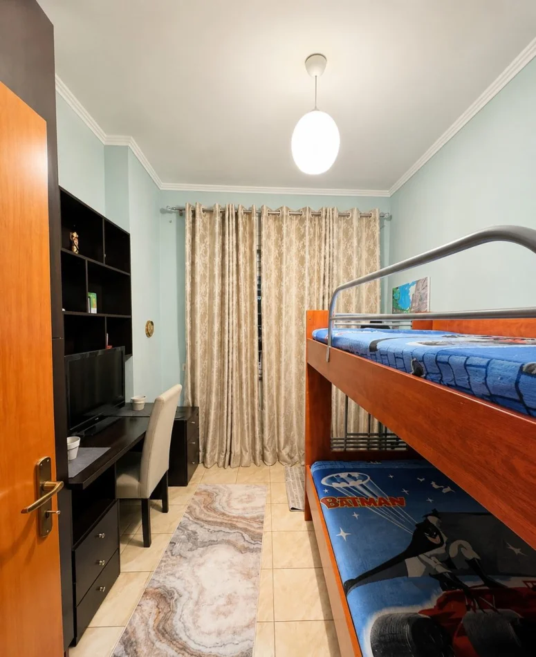 Tirane, shitet apartament 2+1 Kati 5, 81 m² 142.000 € (Astir)