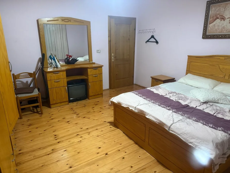 Tirane, jepet me qera apartament 2+1 Kati 2, 80 m² 600 € (21 Dhjetori)