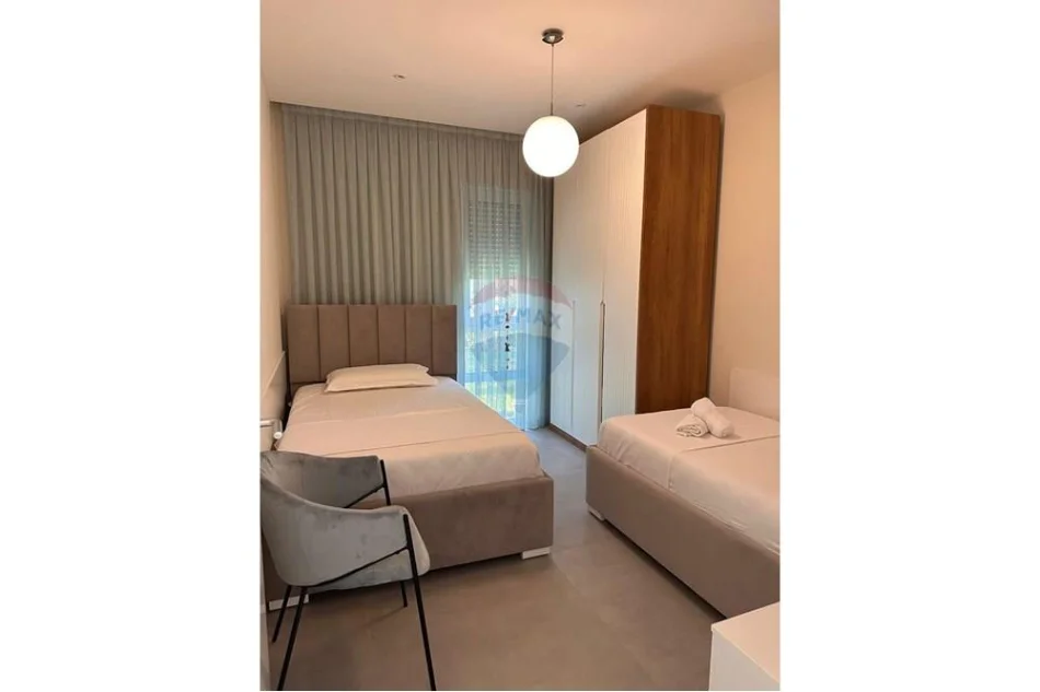 Durres, shitet apartament 2+1 , 98 m² 370.000 € 