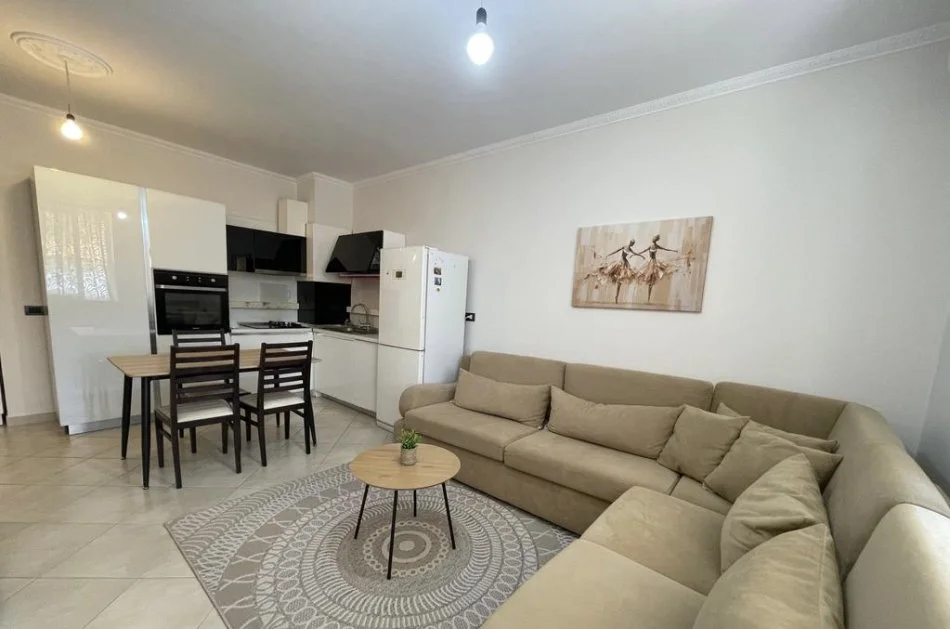 Tirane, shitet apartament 2+1 Kati 4, 70 m² 130.000 € 