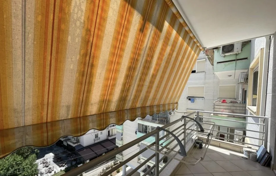 Tirane, shitet apartament 2+1 Kati 4, 70 m² 130.000 € 