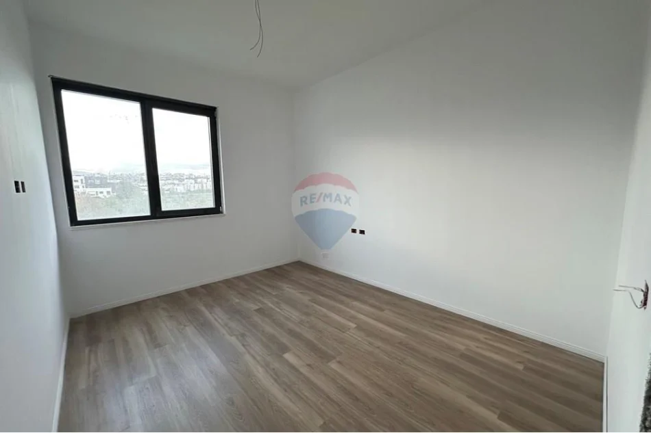 Tirane, shitet apartament 2+1 Kati 4, 143 m² 357.000 € 