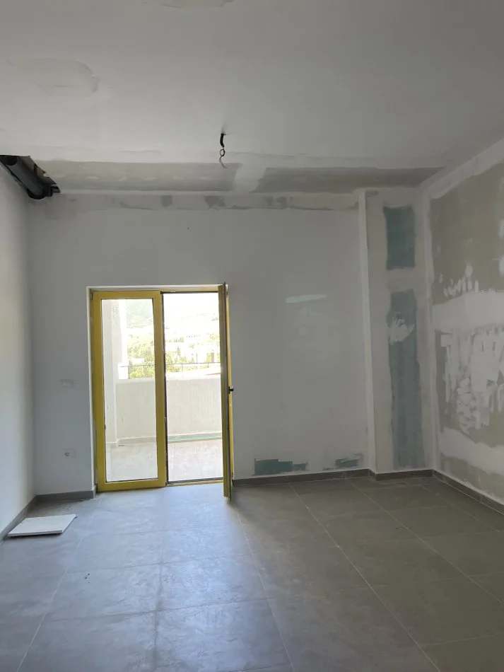 Dhermi - Palase, shitet apartament 1+1+Ballkon Kati 3, 82 m² 287.000 € (Dhermi)