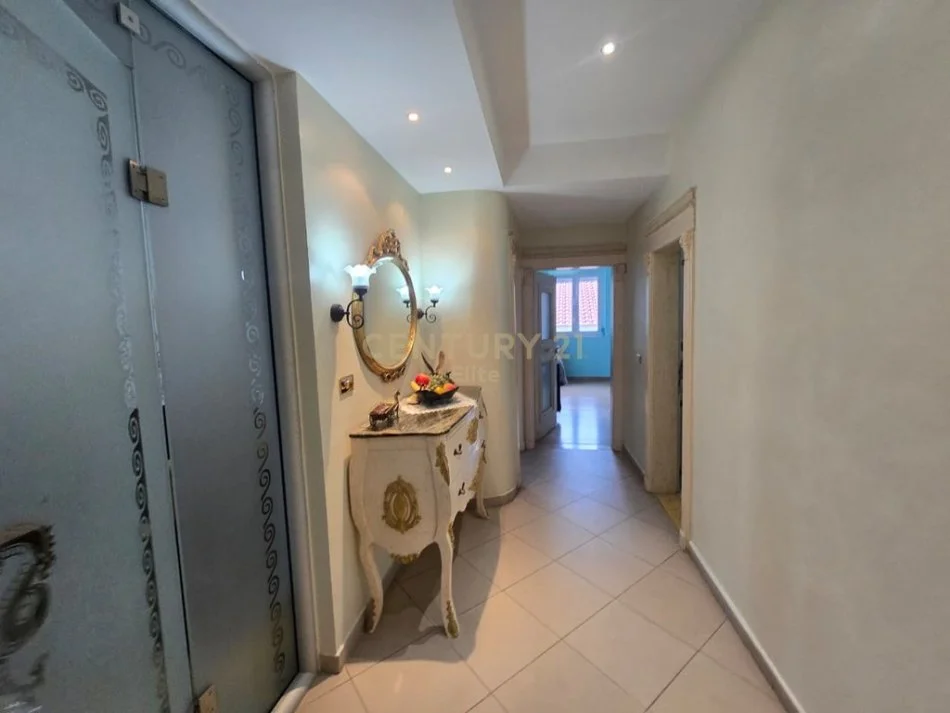 Tirane, shitet apartament 3+1+Aneks+Ballkon Kati 3, 130 m² 320.000 € (Irfan Tomini)