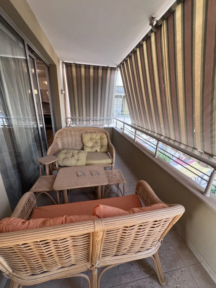 Tirane, jepet me qera apartament 2+1+Ballkon Kati 4, 100 m²