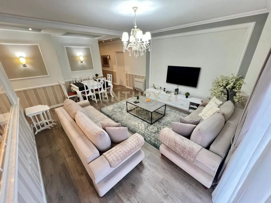 Tirane, jepet me qera apartament 2+1 Kati 4, 125 m² 1.300 € (Kompleksi Fz)