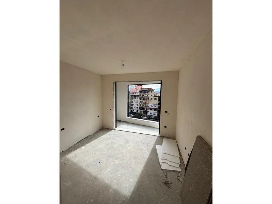 Tirane, shes apartament 2+1+Aneks+Ballkon Kati 5, 106 m² 255.182 € 