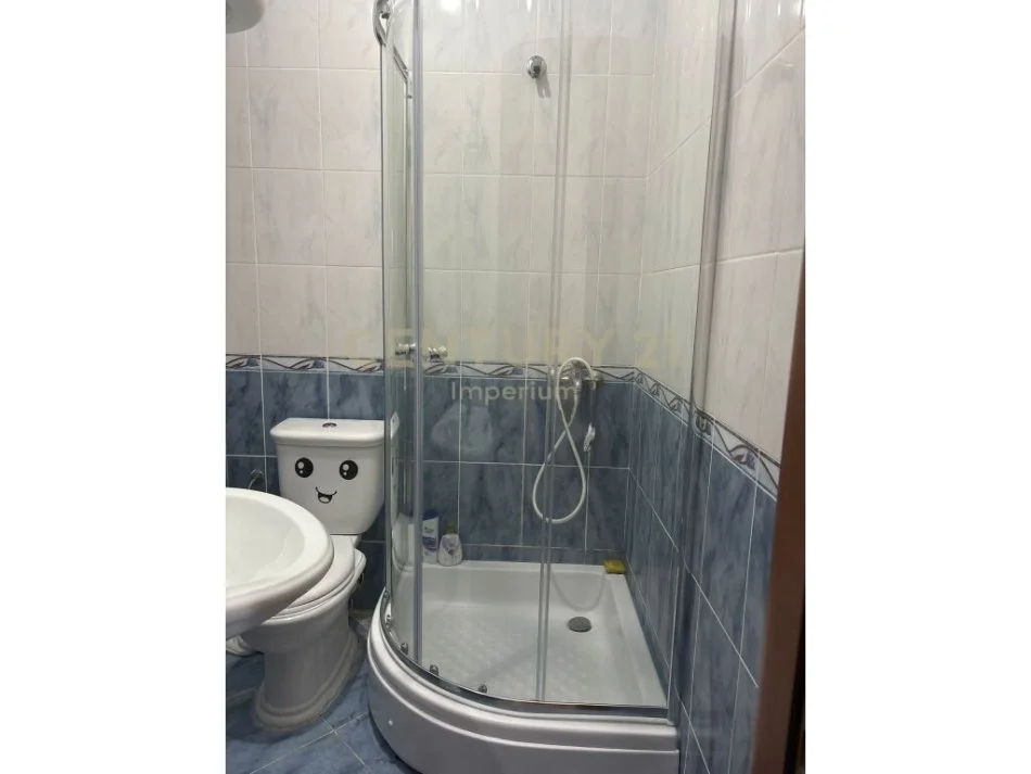 Tirane, shitet apartament 3+1+Ballkon Kati 8, 105 m² 125.000 €