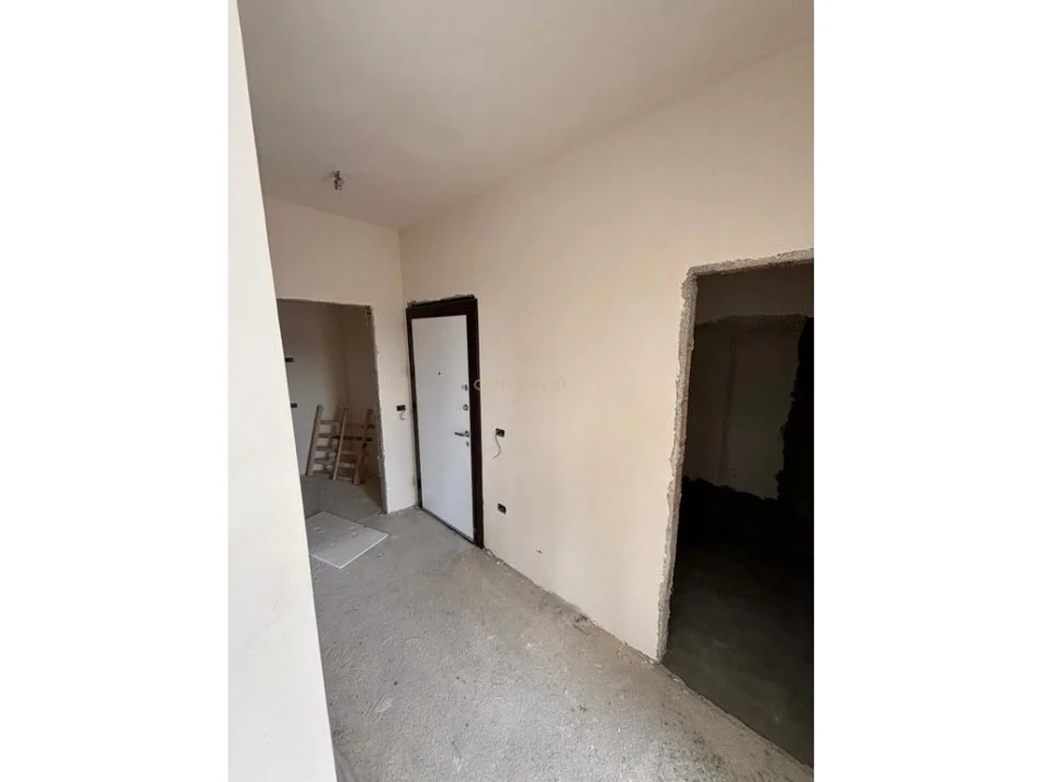 Tirane, shes apartament 2+1+Aneks+Ballkon Kati 5, 106 m² 255.182 € 