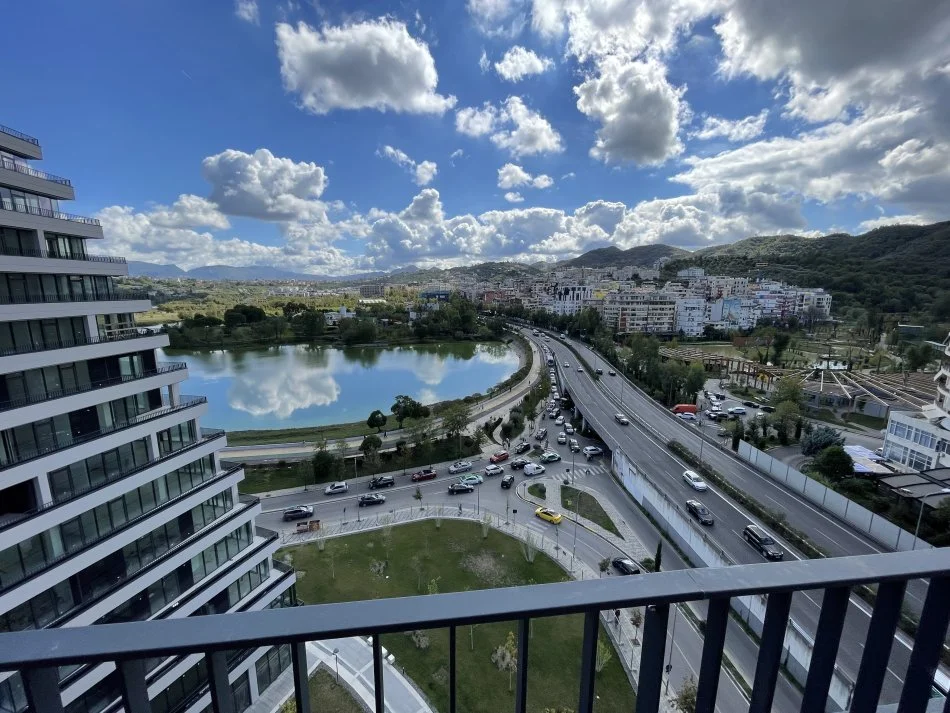 Tirane, jepet me qera apartament 2+1+Aneks+Ballkon Kati 10, 120 m² 1.500 € (Liqeni Artificial)