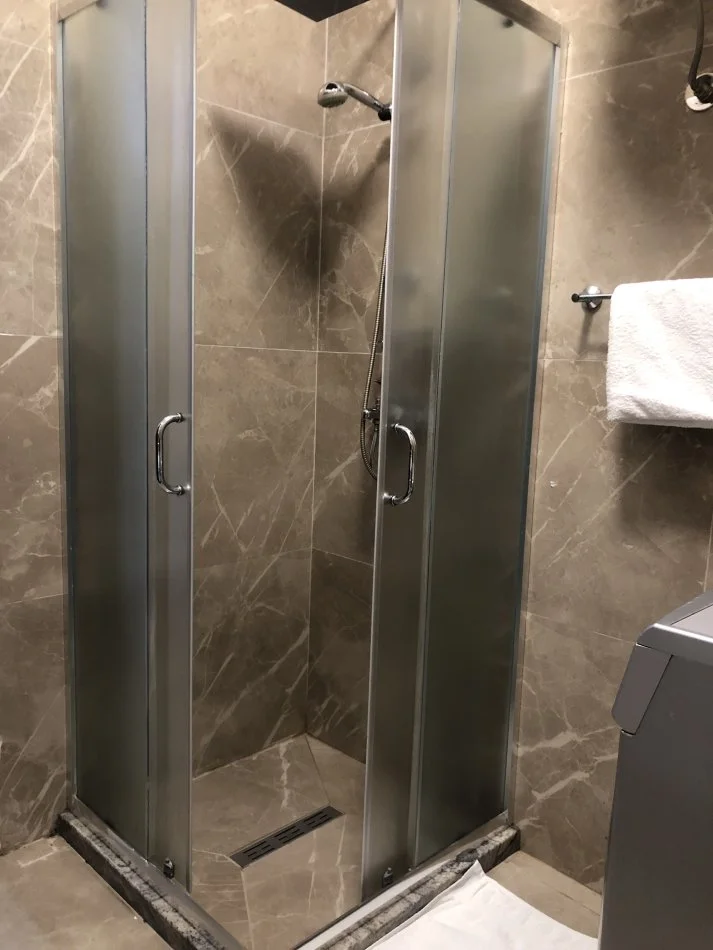 Tirane, jepet me qera apartament 1+1+Ballkon Kati 6, 70 m² 840 € (Rruga Gjon Buzuku)