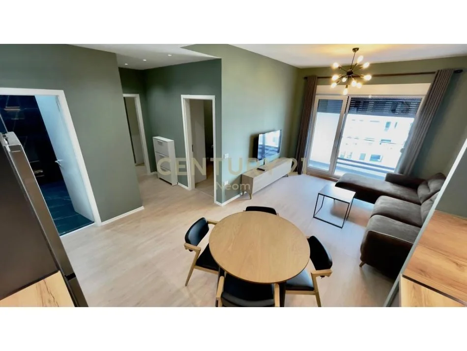 Tirane, jepet me qera apartament 2+1 Kati 6, 85 m² 800 € (Kompleksi magnet)