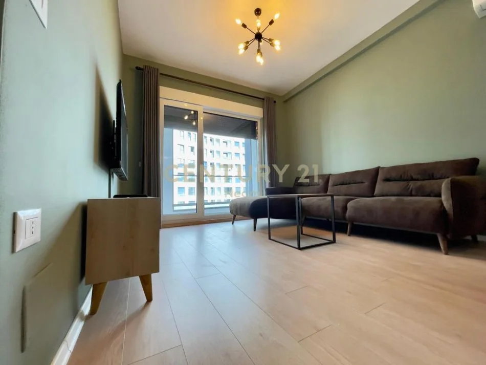 Tirane, jepet me qera apartament 2+1 Kati 6, 85 m² 800 € (Kompleksi magnet)