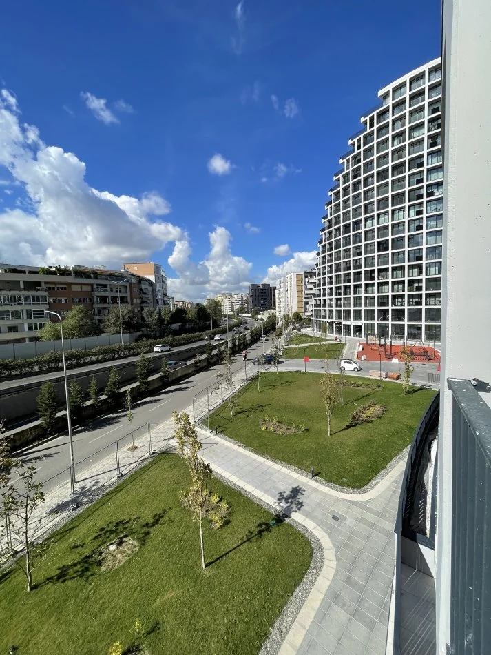 Tirane, jepet me qera apartament 2+1+Aneks+Ballkon Kati 2, 110 m² 1.200 € (Liqeni Artificial)