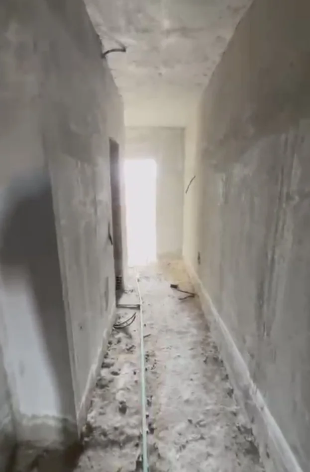 Tirane, shitet apartament 2+1+Ballkon Kati 3, 113 m² 170.000 € (Te Restorant Qordja)