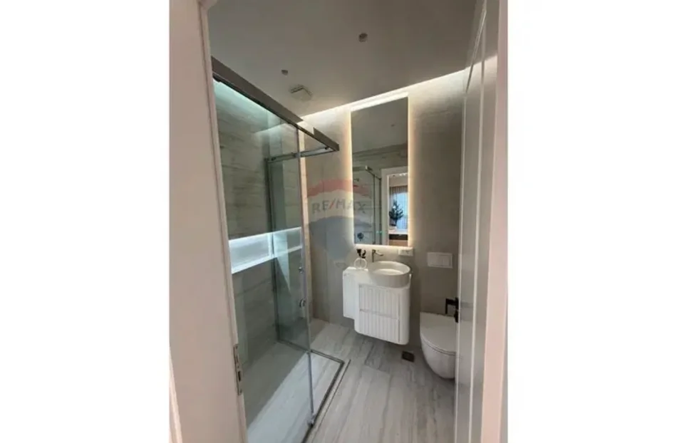 Tirane, jepet me qera apartament 2+1+Ballkon , 118 m² 1.870 € (Tirana Garden Building)