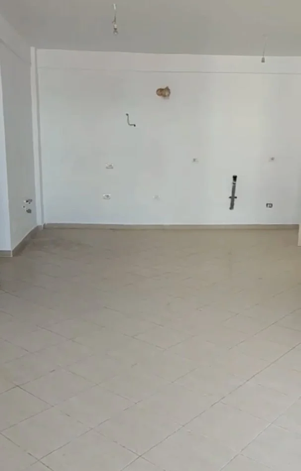 Tirane, shitet apartament 2+1 Kati 8, 95 m² 125.000 € (Te Bar Artisti)