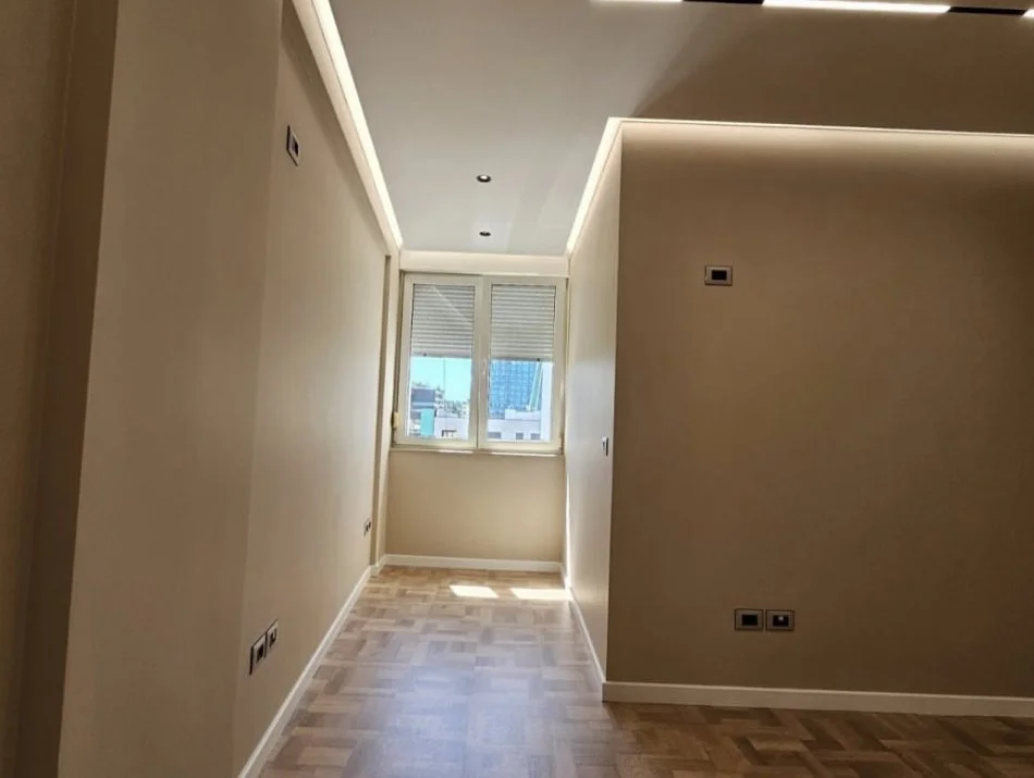 Tirane, jepet me qera apartament 3+1+Aneks+Ballkon Kati 5, 120 m² 1.800 € (Ambassador 1, Stadiumi Air Albania)