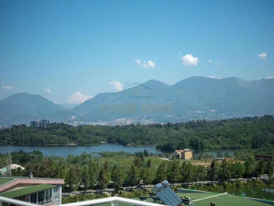 Tirane, shitet apartament+verande | Penthouse 3+1 Kati 5, 325 m² 600.000 € (Liqeni i thate)