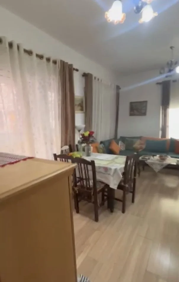 Tirane, shitet apartament 2+1 Kati 2, 82 m² 126.000 € (Te Mangalemi)