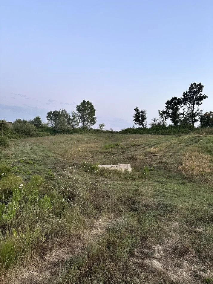 Tirane, shitet toke , 8.100 m² 202.500 € (Zall herr)