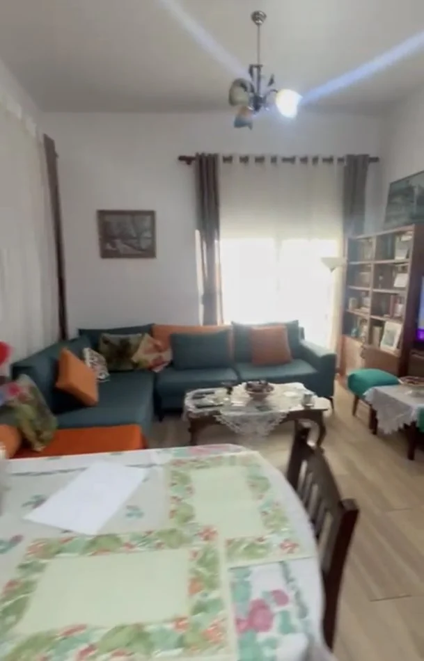 Tirane, shitet apartament 2+1 Kati 2, 82 m² 126.000 € (Te Mangalemi)