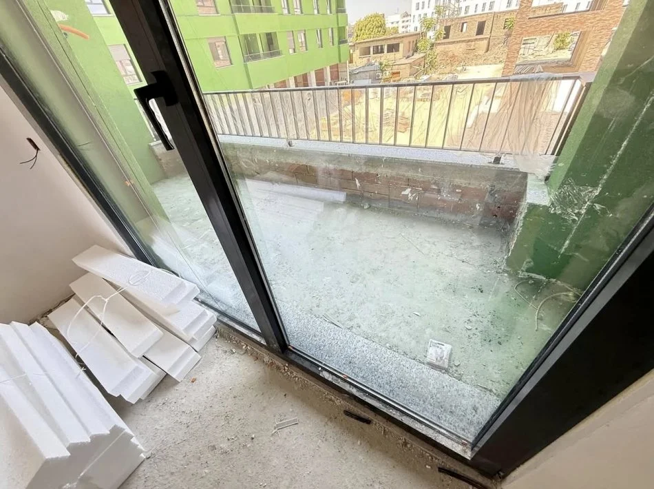 Tirane, shitet apartament 1+1+Ballkon , 80 m² 117.000 € (Rruga 5 Maji)