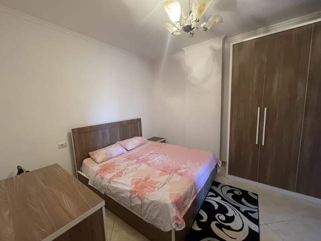 Durres, jepet me qera apartament 2+1+A+BLK Kati 1, 110 m² 270 Euro (Rruga pavarsia)